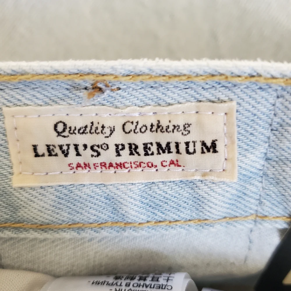 Levis new tags